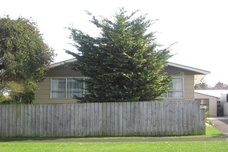 Photo of property in 25 High Street East, Waitara, 4320