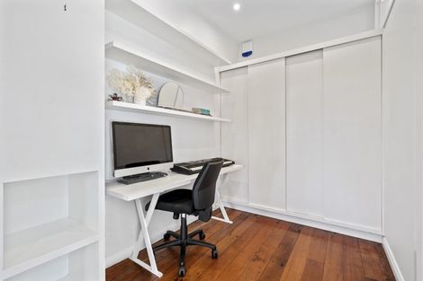 Photo of property in 72 Owhiro Bay Parade, Owhiro Bay, Wellington, 6023