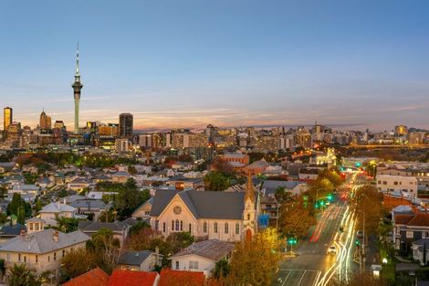 Photo of property in Shangri La Apartments, 10/97 Jervois Road, Herne Bay, Auckland, 1011