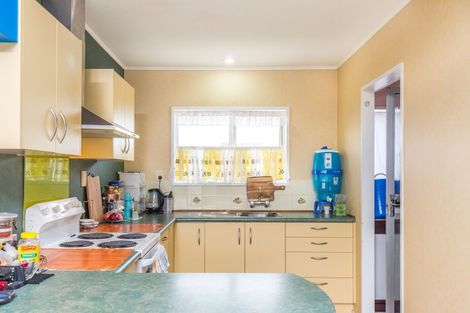 Photo of property in 2/50 Kenderdine Road, Papatoetoe, Auckland, 2025