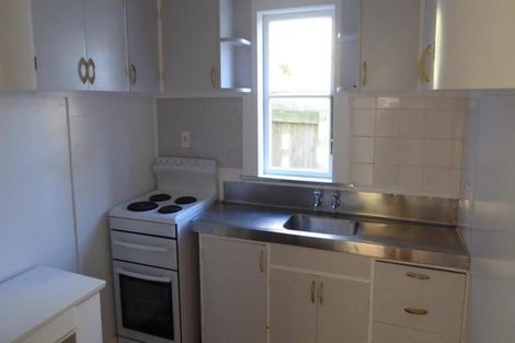 Photo of property in 10 Cavendish Square, Strathmore Park, Wellington, 6022