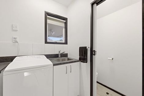 Photo of property in 76a Memorial Avenue, Ilam, Christchurch, 8053