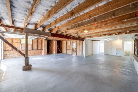 Photo of property in 1/53 Uxbridge Road, Mellons Bay, Auckland, 2014