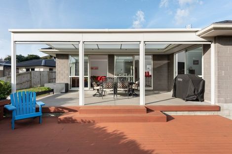 Photo of property in 21 Bob Carter Place, Welcome Bay, Tauranga, 3175