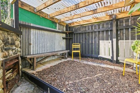 Photo of property in 21 Martin Street, Ranui, Porirua, 5024