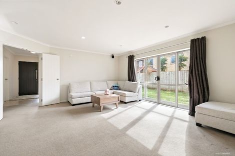 Photo of property in 12 Mulu Place, Fairview Heights, Auckland, 0632