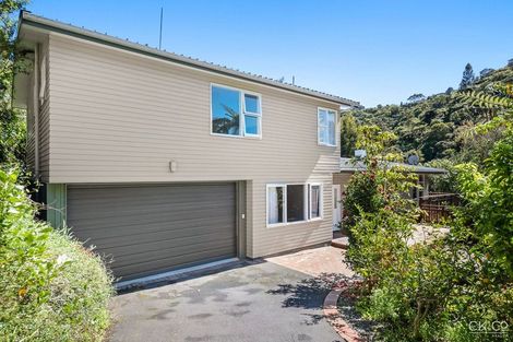 Photo of property in 18 Harbour View Road, Harbour View, Lower Hutt, 5010