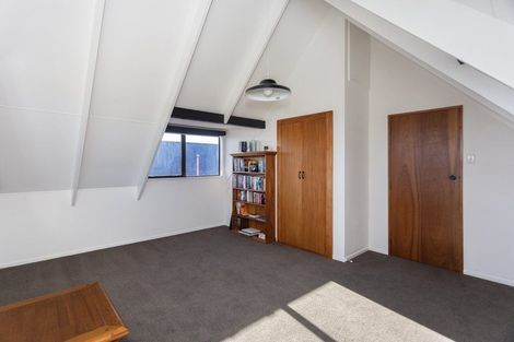 Photo of property in 15 Leven Street, South Hill, Oamaru, 9400