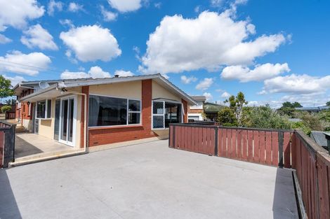 Photo of property in 190 Sandwich Road, St Andrews, Hamilton, 3200