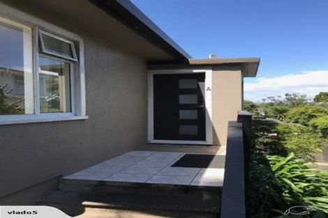 Photo of property in 1/80 Seaview Road, Castor Bay, Auckland, 0620