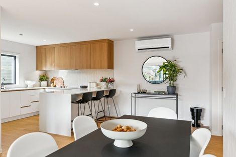 Photo of property in 365b Karori Road, Karori, Wellington, 6012