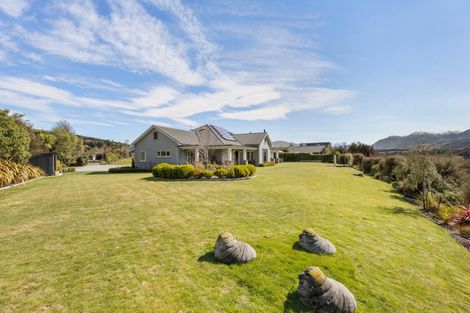 Photo of property in 31 Matheson Crescent, Albert Town, Wanaka, 9305