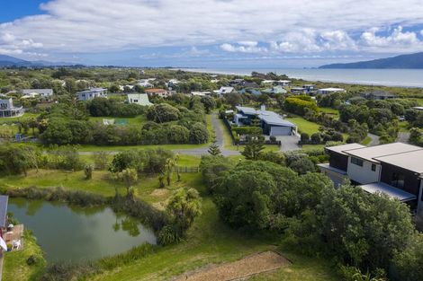 Photo of property in 106 Paetawa Road, Peka Peka, Waikanae, 5391