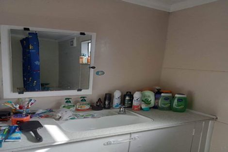 Photo of property in 5 Domett Street, Waitara, 4320