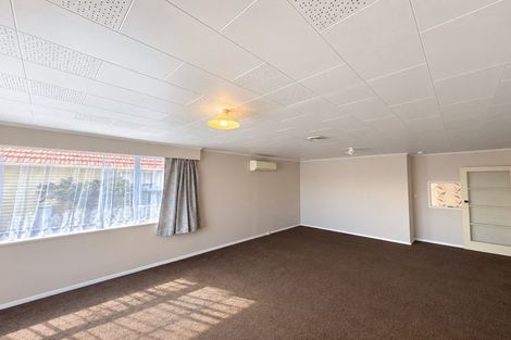 Photo of property in 6 Waihi Road, Hawera, 4610
