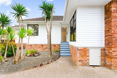Photo of property in 14 Poto Street, Te Atatu South, Auckland, 0610