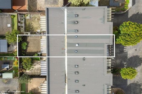 Photo of property in 6/15 Harbour View Road, Te Atatu Peninsula, Auckland, 0610