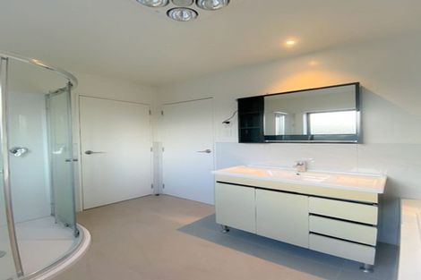 Photo of property in 11 Apple Lane, Henderson, Auckland, 0610