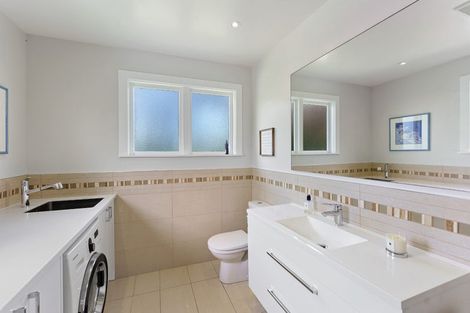 Photo of property in 26 Rauparaha Street, Waikanae Beach, Waikanae, 5036