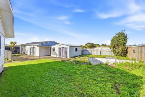 Photo of property in 34 Carson Street, Castlecliff, Whanganui, 4501