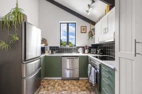 Photo of property in 21 Crieff Street, Northland, Wellington, 6012