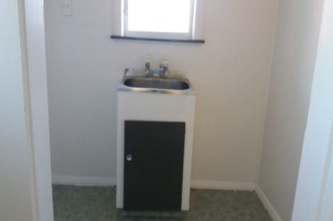 Photo of property in 32 Woodward Street East, Featherston, 5710