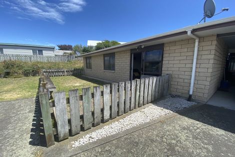 Photo of property in 4 Kowhai Street, Levin, 5510