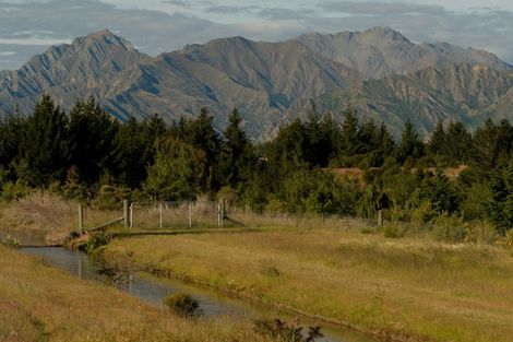 Photo of property in 22 Grayburn Lane, Albert Town, Wanaka, 9382