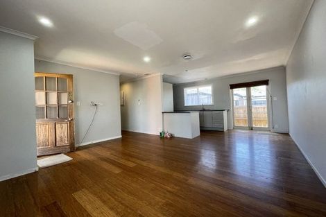 Photo of property in 6 Hetherington Road, Ranui, Auckland, 0612