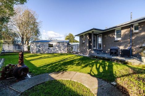 Photo of property in 8 Stoke Place, Awapuni, Palmerston North, 4412