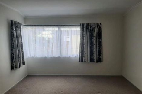 Photo of property in 1/19 Veale Road, Frankleigh Park, New Plymouth, 4310