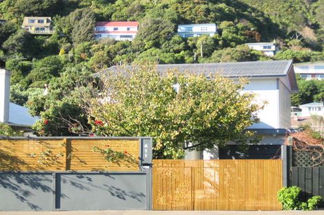 Photo of property in 411 Muritai Road, Eastbourne, Lower Hutt, 5013