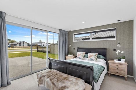 Photo of property in 8 John Raven Lane, Woodend, 7610