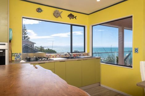 Photo of property in 267 Clifton Road, Te Awanga, 4102