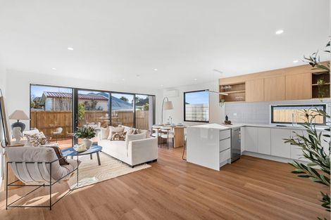 Photo of property in 6/70 Isleworth Road, Bishopdale, Christchurch, 8053