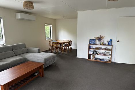 Photo of property in 22b Sandleigh Road, Hamilton Lake, Hamilton, 3204