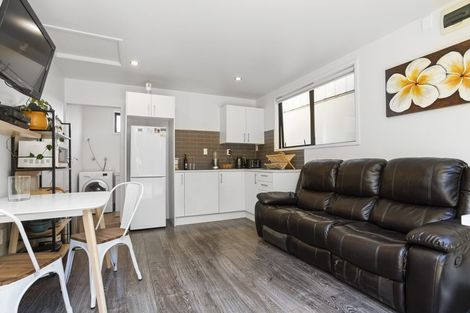 Photo of property in 1/105 Taylor Road, Mangere Bridge, Auckland, 2022