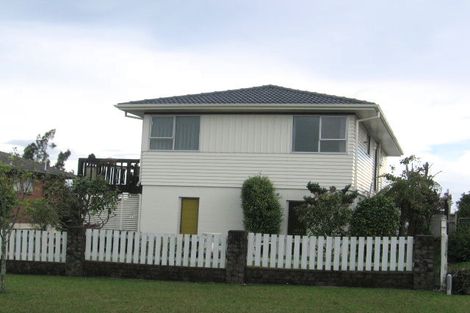Photo of property in 48 Sunvue Road, Glen Eden, Auckland, 0602