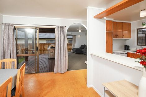 Photo of property in 24 Jasmine Avenue, Dinsdale, Hamilton, 3204