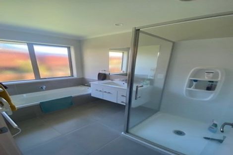 Photo of property in 31 Fairfax Crescent, Pyes Pa, Tauranga, 3112