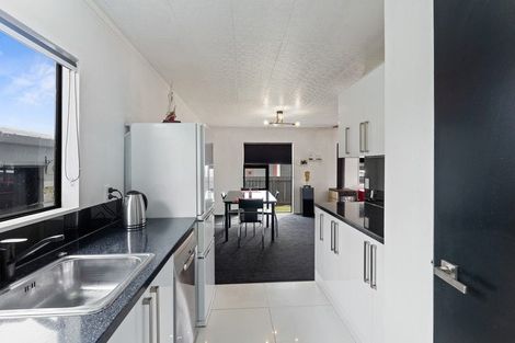 Photo of property in 14 Hurley Road, Paraparaumu Beach, Paraparaumu, 5032