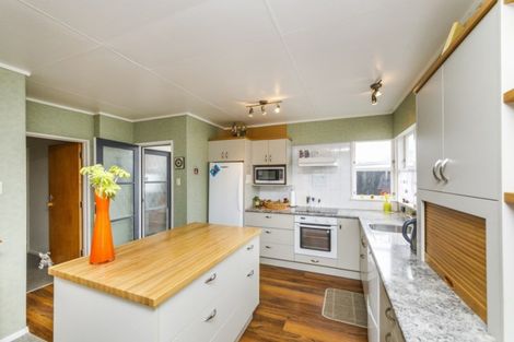 Photo of property in 3 Abraham Crescent, Milson, Palmerston North, 4414