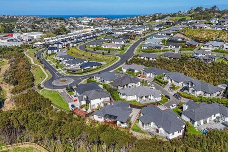 Photo of property in 8 Pheasant Close, Stanmore Bay, Whangaparaoa, 0932