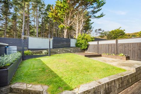 Photo of property in 18b Apple Terrace, Ranui, Porirua, 5024