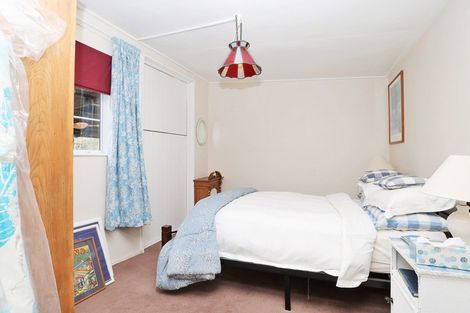 Photo of property in 150 Channel Road, Winton, 9781