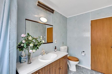 Photo of property in 24 Tiverton Crescent, Whalers Gate, New Plymouth, 4310