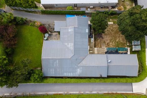 Photo of property in 61 Moncks Spur Road, Redcliffs, Christchurch, 8081