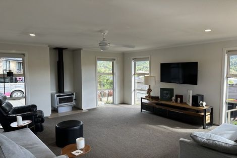 Photo of property in 114a Milton Terrace, Picton, 7220