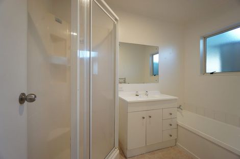 Photo of property in 2/46 La Trobe Street, Pakuranga Heights, Auckland, 2010