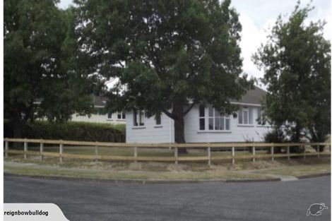 Photo of property in 15 Mccarthy Terrace, Waipukurau, 4200